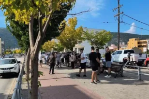 Ηγουμενίτσα: «Ο 11χρονος ήταν κάτω από τις ρόδες του αυτοκινήτου και οι γονείς του ούρλιαζαν» - Νεκρός 11χρονος μαθητής σε τροχαίο στο Λαδοχώρι
