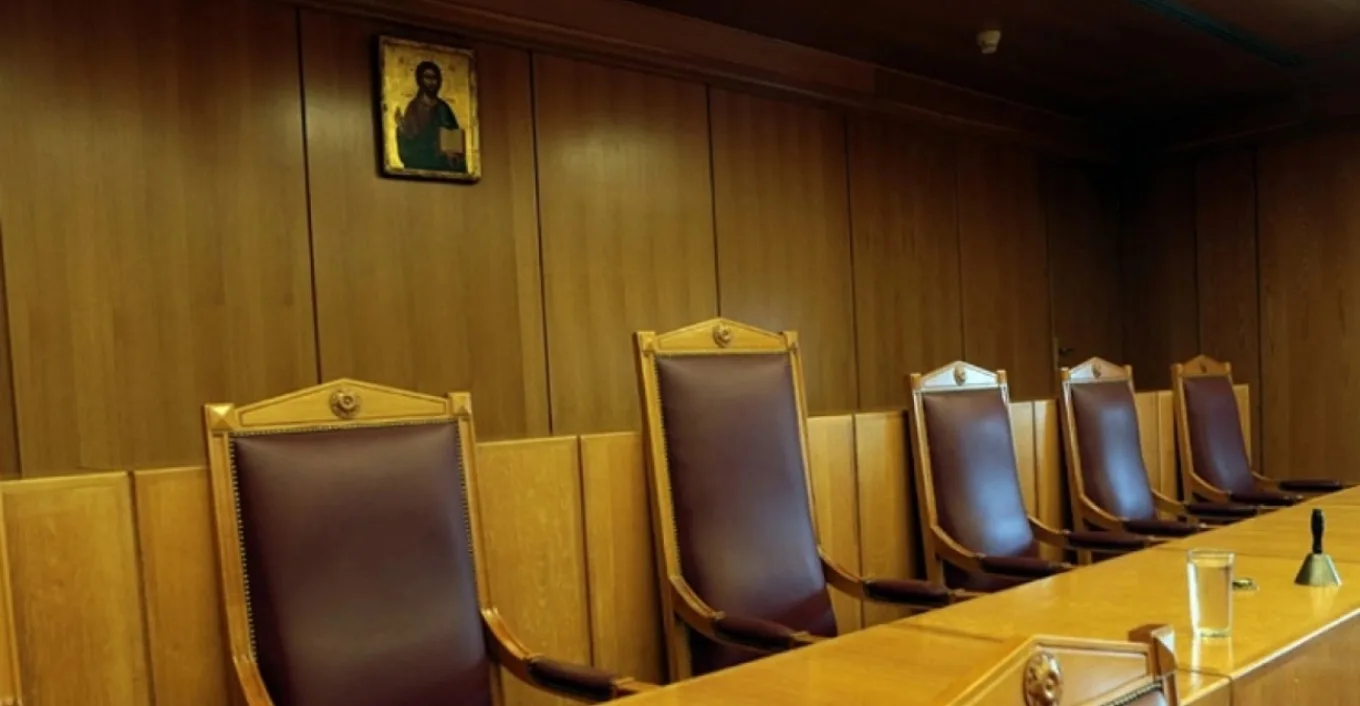 Καθηγητής καταδικάστηκε σε τριετή φυλάκιση για κατοχή υλικού παιδικής πορνογραφίας Καθηγητής καταδικάστηκε σε τριετή φυλάκιση για κατοχή υλικού παιδικής πορνογραφίας