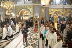Πάτρα: Με λαμπρότητα οι θρησκευτικές εκδηλώσεις για την Επανακομιδή της Τιμίας Κάρας του Αποστόλου Ανδρέα ΦΩΤΟ