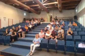 Αιγιάλεια: Αναλαμβάνουν καθήκοντα οι σχολικές καθαρίστριες - Υπέγραψαν τις συμβάσεις τους