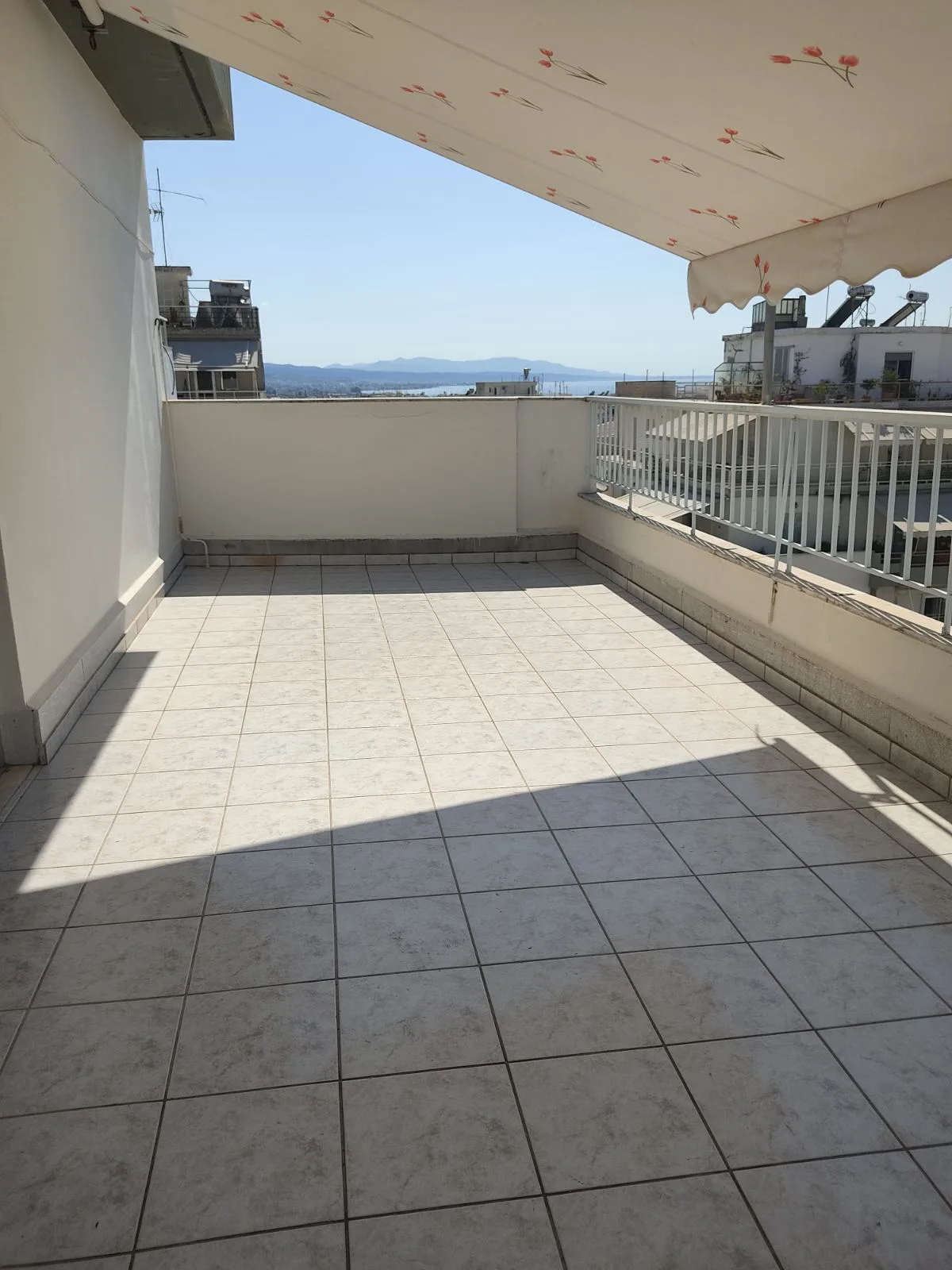 ΥΨΗΛΑ ΑΛΩΝΙΑ πλησίον