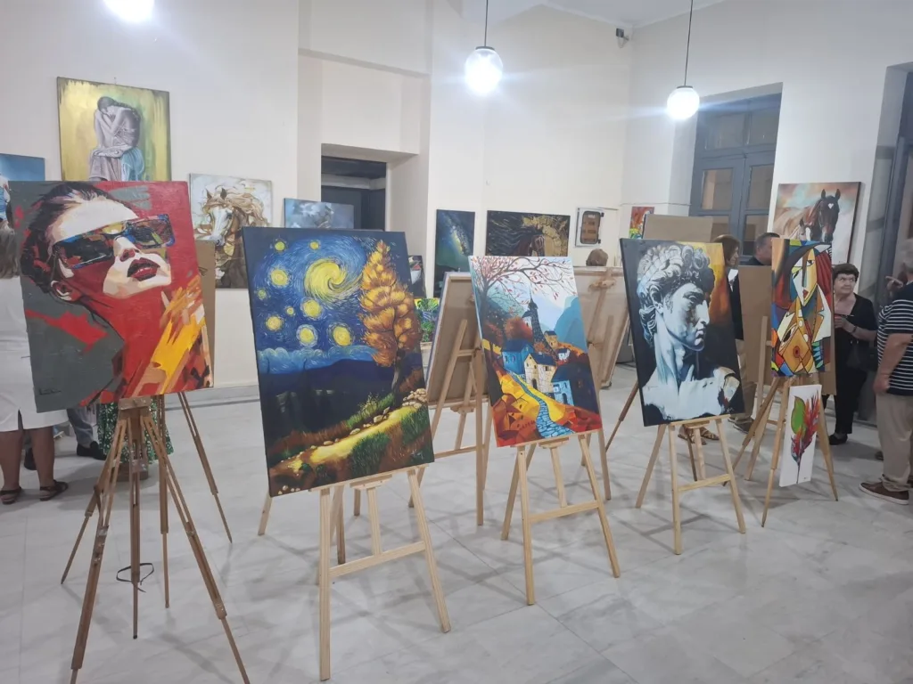 «Μορφές Τέχνης» στην Κάτω Αχαΐα: Έκθεση ζωγραφικής με έμπνευση και συναίσθημα