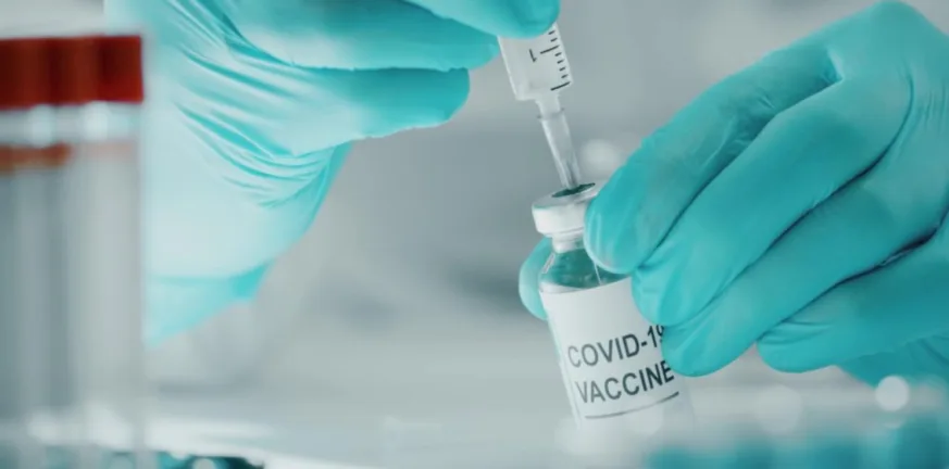 COVID - 19: Τι δείχνει έρευνα για τα εμβόλια, ποια η σχέση με εγκεφαλικά και καρδιακά επεισόδια COVID - 19: Τι δείχνει έρευνα για τα εμβόλια, ποια η σχέση με εγκεφαλικά και καρδιακά επεισόδια