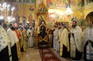 Πάτρα: Πλήθος πιστών στον εορτασμό της Αγίας Σοφίας και των θυγατέρων της ΦΩΤΟ