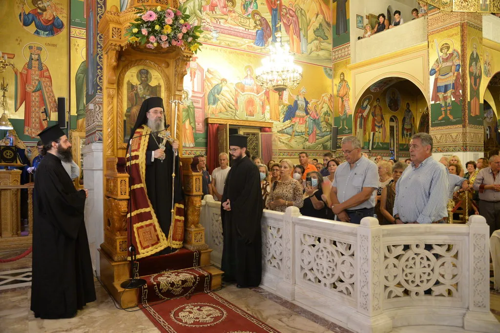 Πάτρα: Πλήθος πιστών στον εορτασμό της Αγίας Σοφίας και των θυγατέρων της ΦΩΤΟ