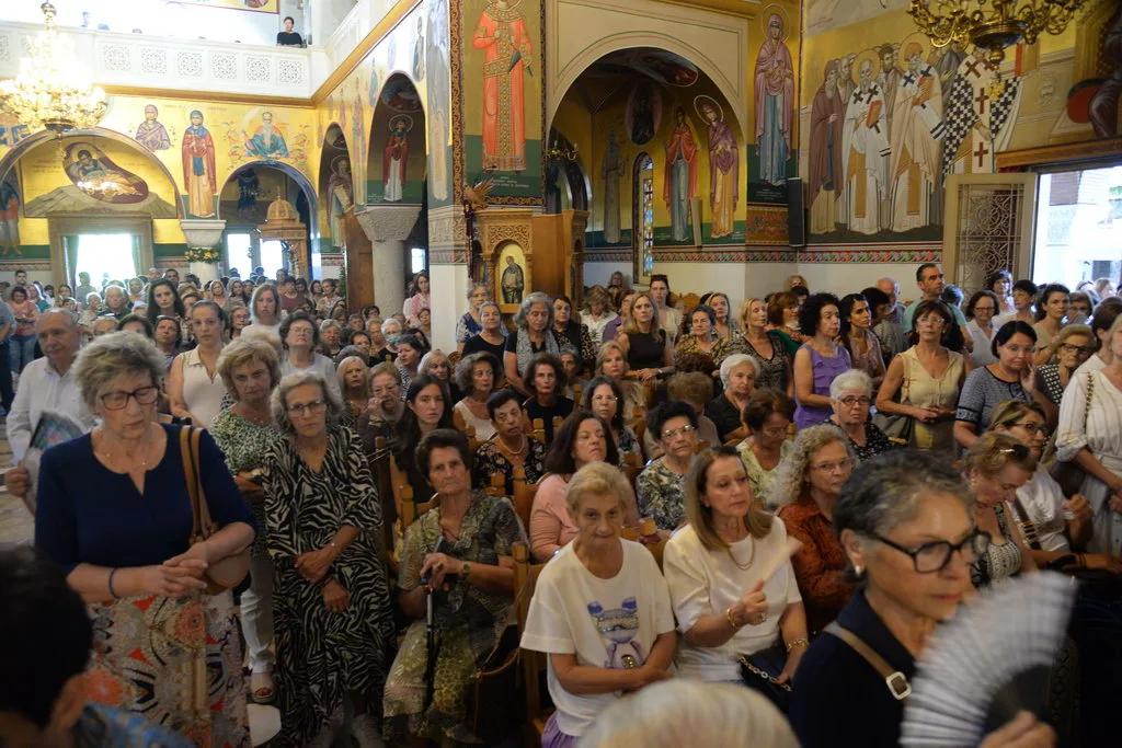 Πάτρα: Πλήθος πιστών στον εορτασμό της Αγίας Σοφίας και των θυγατέρων της ΦΩΤΟ