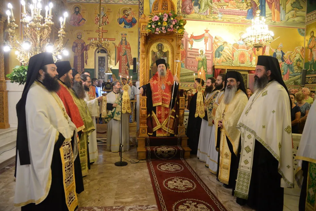 Πάτρα: Πλήθος πιστών στον εορτασμό της Αγίας Σοφίας και των θυγατέρων της ΦΩΤΟ