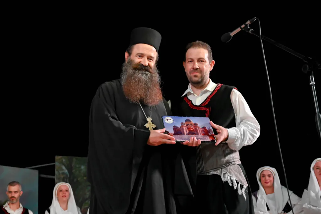 Χρώματα, ενθουσιασμός και χαμόγελα σε τριήμερο γλέντι στους Αμπελόκηπους ΦΩΤΟ