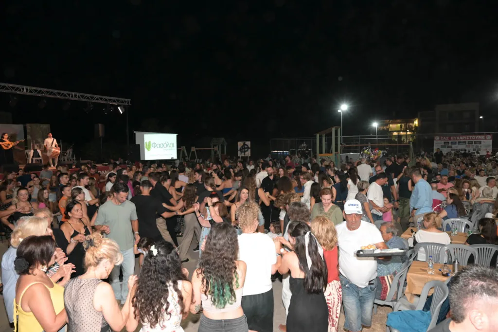 Χρώματα, ενθουσιασμός και χαμόγελα σε τριήμερο γλέντι στους Αμπελόκηπους ΦΩΤΟ