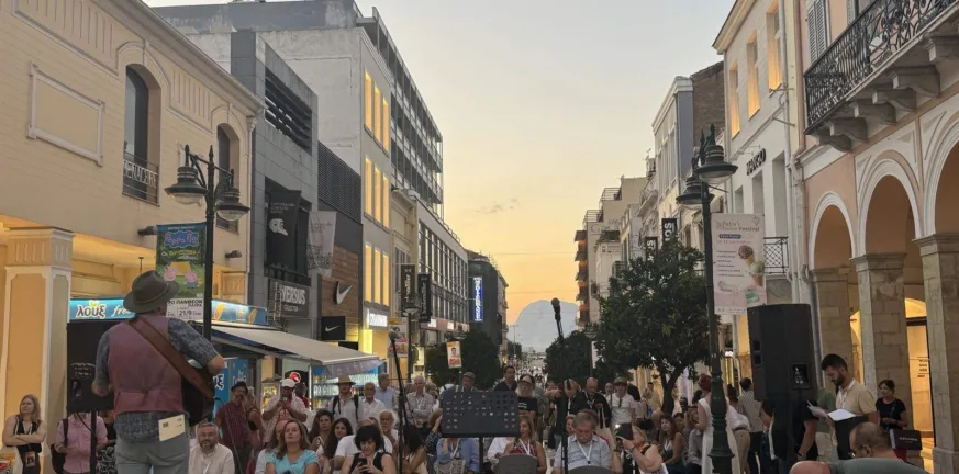 Η ποίηση «πλημμύρισε» την Πάτρα- Γιορτή δημιουργίας και έμπνευσης το 8ο Διεθνές Φεστιβάλ Ποίησης Πάτρας