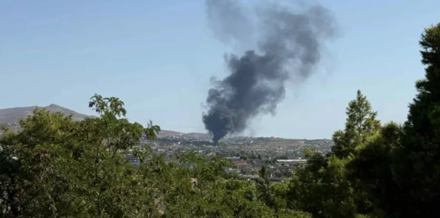 Συναγερμός στη Παλλήνη: Φωτιά στη στέγη του Μουσικού Γυμνασίου και Λυκείου Συναγερμός στη Παλλήνη: Φωτιά στη στέγη του Μουσικού Γυμνασίου και Λυκείου