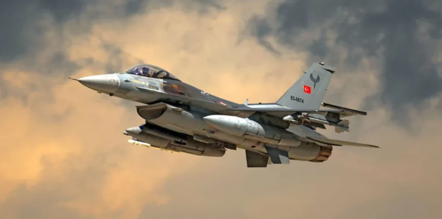 Δύο τουρκικά F-16 παραβίασαν το FIR Αθηνών, ήταν οπλισμένα