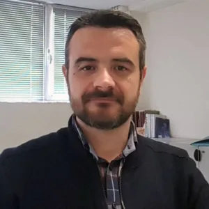 Αρης Γκατζόγιας