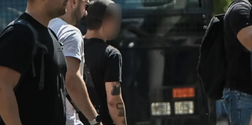 Μητέρα Γιάννη Μάλαμα: «Είναι ευαίσθητο παιδί – αντέδρασε γιατί δέχτηκε κάτι που δεν άντεχε» Μητέρα Γιάννη Μάλαμα: «Είναι ευαίσθητο παιδί – αντέδρασε γιατί δέχτηκε κάτι που δεν άντεχε»
