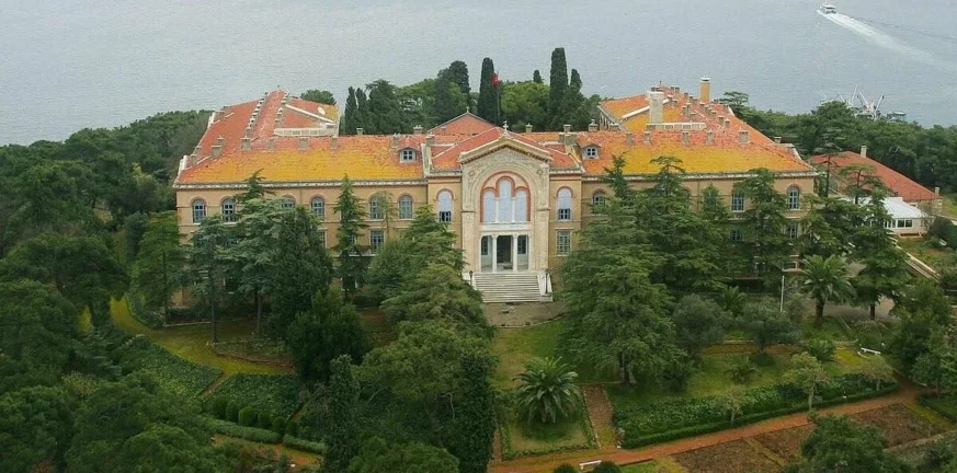 Ο Ερντογάν για την επαναλειτουργία της Θεολογικής Σχολής της Χάλκης: Θα κάνουμε ό,τι μας αναλογεί