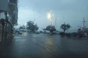Ισπανία και Γαλλία στο έλεος της κακοκαιρίας: Νεκρός στην Καταλονία, χάος σε πτήσεις και μετακινήσεις