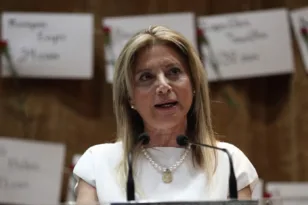 Μαρία Καρυστιανού: «Η κοινωνία δεν θέλει κάτι προερχόμενο από το σύστημα» - Ανοικτό το ενδεχόμενο πολιτικής πορείας