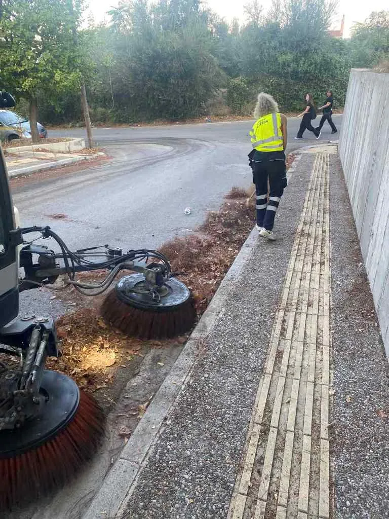 Μετά τις πυρκαγιές του Αυγούστου: Συνεχίζονται οι καθαρισμοί ρεμάτων από τον Δήμο Πατρέων ΦΩΤΟ