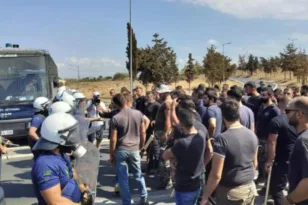 Κρήτη: Κτηνοτρόφοι στον κόμβο του αεροδρομίου Ηρακλείου - Γιατί κινητοποιούνται