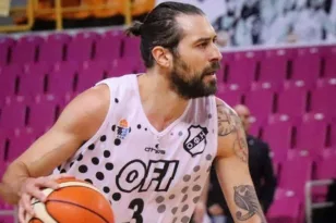 «Νιώθω μισός Κρητικός, δεν μπορώ να βοηθήσω τον Απόλλωνα να επιστρέψει εκεί που πρέπει στα 40 μου», ο Λιανός συνεχίζει στον Κάδμο!