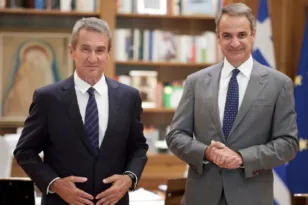 Στη Νέα Δημοκρατία ο Ανδρέας Λοβέρδος – Συνάντηση με τον Κυριάκο Μητσοτάκη