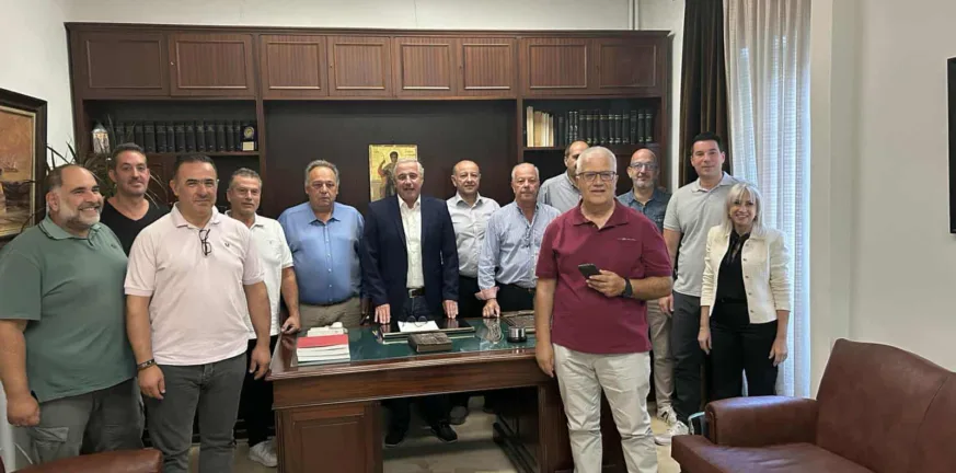 Πάτρα: Τι ειπώθηκε στη συνάντηση Εμπορικού Συλλόγου με Μανιάτη ΦΩΤΟ