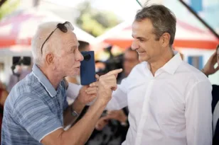 Μητσοτάκης στη Λήμνο: Μηδενισμός ΕΝΦΙΑ και μειωμένος ΦΠΑ για τους μικρούς οικισμούς