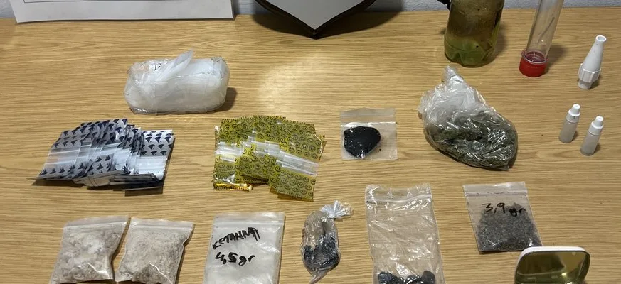 Πάτρα: 28χρονος πιάστηκε στο λιμάνι με MDMA, κάνναβη, κεταμίνη, LSD, ecstasy και παραισθησιογόνα μανιτάρια