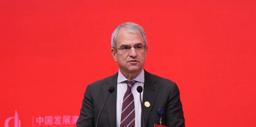 Σκάνδαλο στη Nestlé: Απομακρύνθηκε ο CEO Laurent Freixe για μυστική σχέση με υφιστάμενη Σκάνδαλο στη Nestlé: Απομακρύνθηκε ο CEO Laurent Freixe για μυστική σχέση με υφιστάμενη