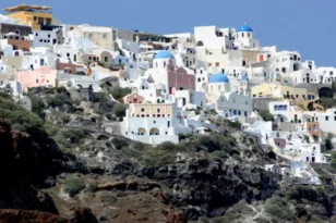 Ποιο ελληνικό «χωριό» μπήκε στο top 50 του Forbes με τα πιο όμορφα χωριά στον κόσμο