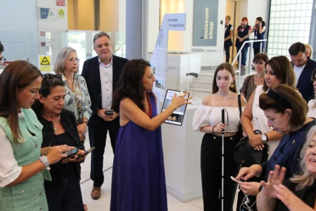 Πανεπιστήμιο Πατρών: Πρεμιέρα για το καινοτόμο σύστημα ξενάγησης κωφών επισκεπτών «SignGuide» ΦΩΤΟ