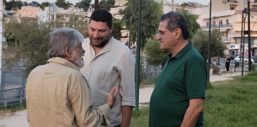 Πάτρα: Συνάντηση Πελετίδη με τον γλυπτή Καλογηράτο Πάτρα: Συνάντηση Πελετίδη με τον γλυπτή Καλογηράτο