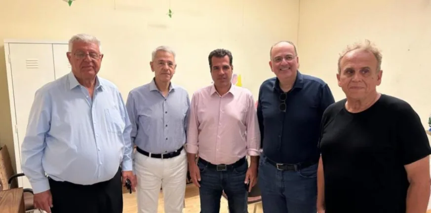 Επισκέψεις Πλεύρη σε δομές φιλοξενίας μεταναστών με μήνυμα «φυλακή ή επιστροφή» Επισκέψεις Πλεύρη σε δομές φιλοξενίας μεταναστών με μήνυμα «φυλακή ή επιστροφή»