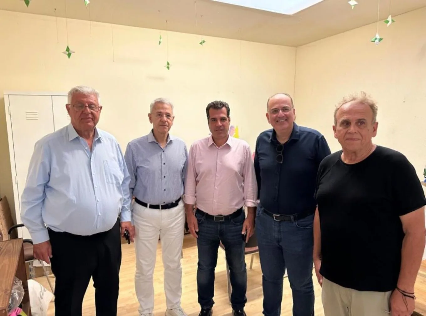 Επισκέψεις Πλεύρη σε δομές φιλοξενίας μεταναστών με μήνυμα «φυλακή ή επιστροφή»