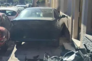 Σοβαρό τροχαίο έξω από το νεκροταφείο της Παναγίας Αλεξιωτίσσης στην Πάτρα