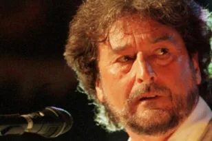 Απεβίωσε ο συνιδρυτής των Supertramp Ρίκ Ντέιβις ΒΙΝΤΕΟ