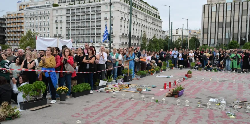 Ο λαϊκισμός επιβάλλει καθημερινά τη δημόσια συζήτηση! Ο λαϊκισμός επιβάλλει καθημερινά τη δημόσια συζήτηση!