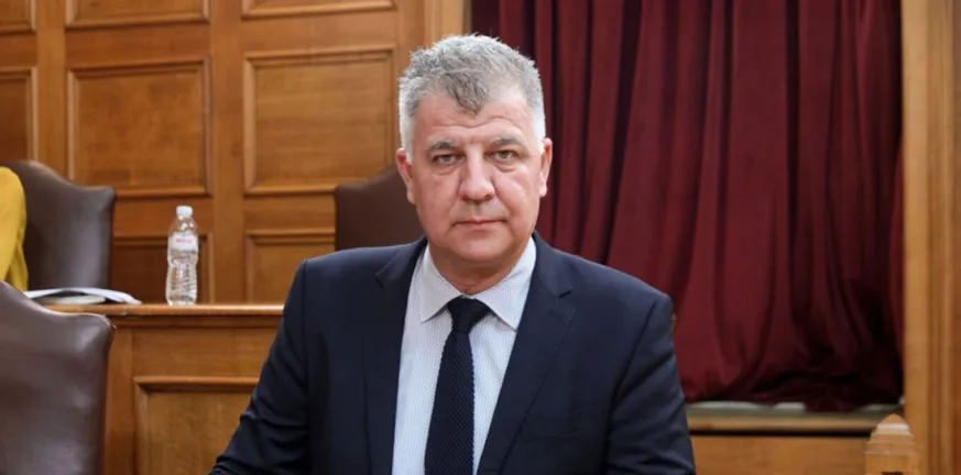 Πρώην πρόεδρος του ΟΠΕΚΕΠΕ στην εξεταστική: Κακώς διαπομπεύτηκε η 73χρονη με τα €800.000