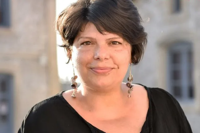 Ποιος θυσιάζει το μέλλον των παιδιών μας;