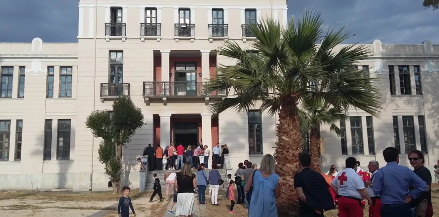 Πάτρα: Πρώτες αναδοχές πανελλαδικά από το Σκαγιοπούλειο Ίδρυμα - Ζεστή αγκαλιά για δύο παιδιά