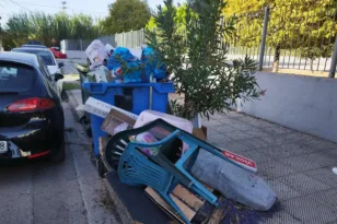 Πρώτο κουδούνι με ..σκουπίδια για τους μαθητές