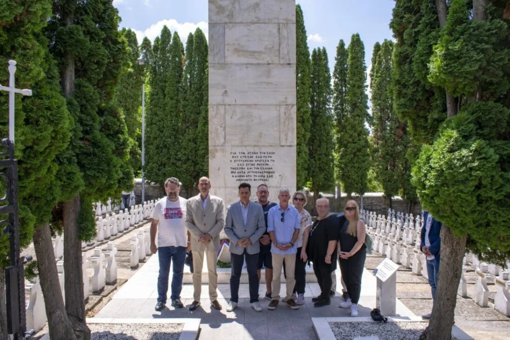 Ο Πέτρος Ψωμάς και αντιπροσωπεία του σπιράλ στο Πίροτ της Σερβίας