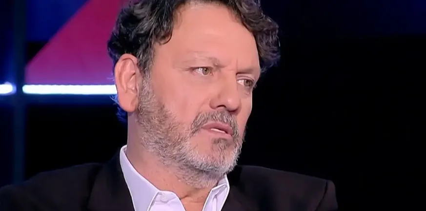 «Χτύπησε στο ντουλάπι της. Δεν την χτύπησα ποτέ, δεν χειροδίκησα πάνω της» «Χτύπησε στο ντουλάπι της. Δεν την χτύπησα ποτέ, δεν χειροδίκησα πάνω της»