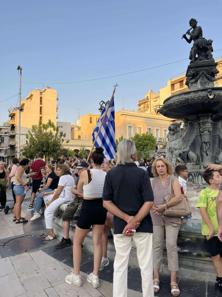 Συγκεντρώσεις σε όλη την Ελλάδα και μήνυμα δικαιοσύνης για τα Τέμπη, τι συνέβη στην Πάτρα ΦΩΤΟ