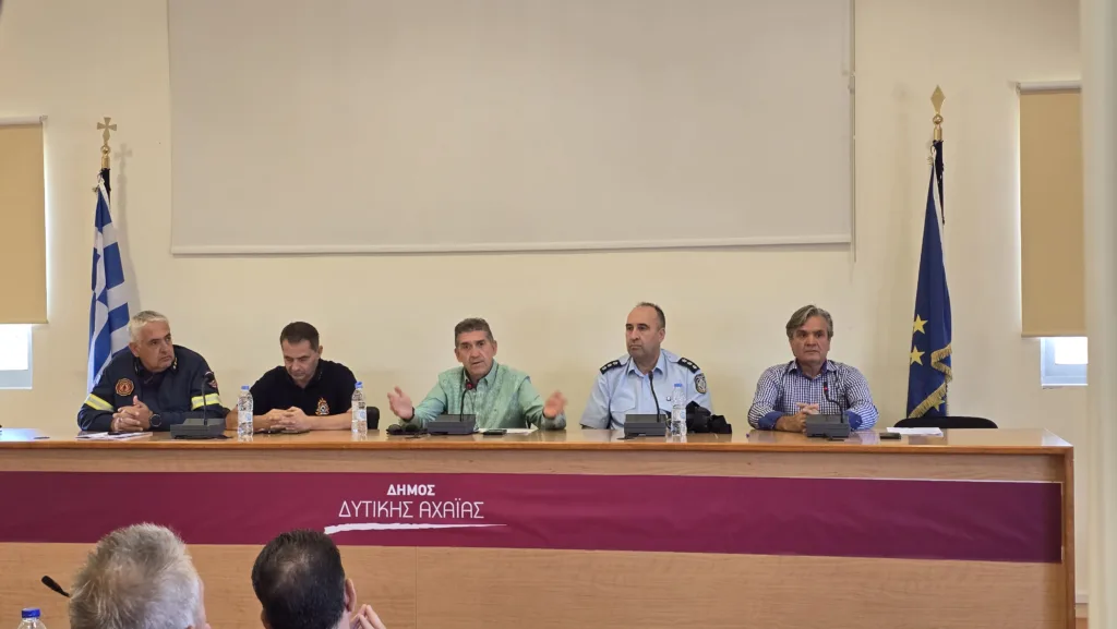 Πυρκαγιές: Αυτοψίες σε δύο μέτωπα - Αγώνας δρόμου για αποκατάσταση και θωράκιση Πυρκαγιές: Αυτοψίες σε δύο μέτωπα - Αγώνας δρόμου για αποκατάσταση και θωράκιση