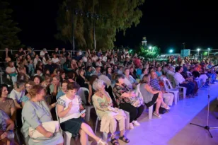 Παπαδιαμάντης στο Διεθνές Φεστιβάλ Πάτρας: Το «Θέρος Έρος» ζωντάνεψε στη σκηνή ΦΩΤΟ