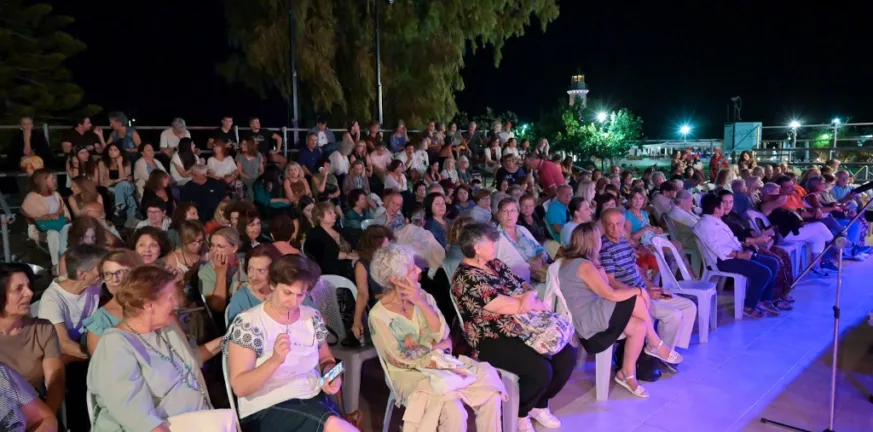 Παπαδιαμάντης στο Διεθνές Φεστιβάλ Πάτρας: Το «Θέρος Έρος» ζωντάνεψε στη σκηνή ΦΩΤΟ