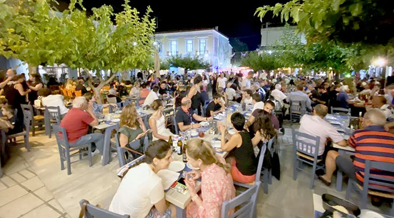 Ανατολική Αιγιάλεια - Γιώργος Σακελλαρόπουλος: «Ενας Αύγουστος δεν μας σώζει...» Ανατολική Αιγιάλεια - Γιώργος Σακελλαρόπουλος: «Ενας Αύγουστος δεν μας σώζει...»