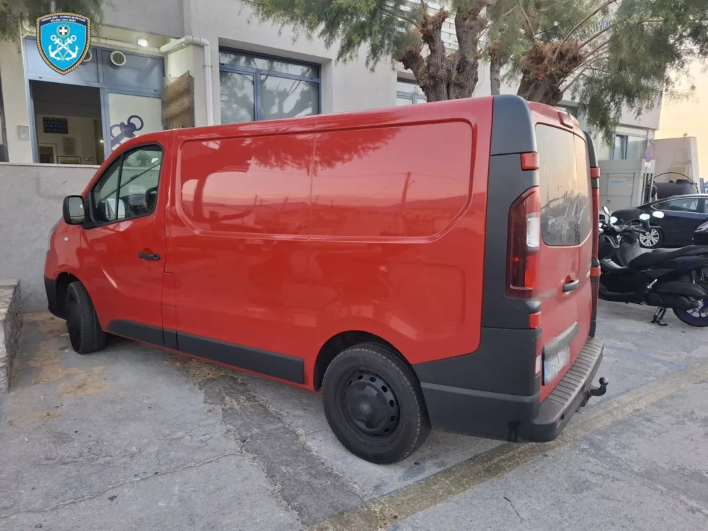 Ρεκόρ στη Χίο με λαθρεμπόριο 12.500 κινητών τηλεφώνων! ΦΩΤΟ