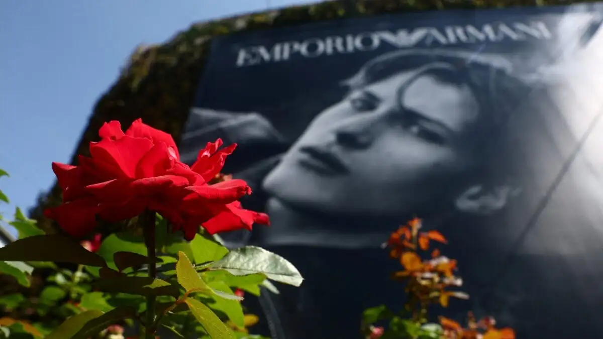 Giorgio Armani: Σε λαϊκό προσκύνημα η σορός του